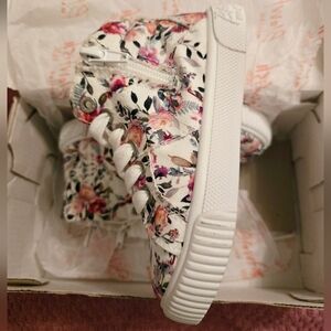 Girl's Toddler Blowfish shoes Size 8